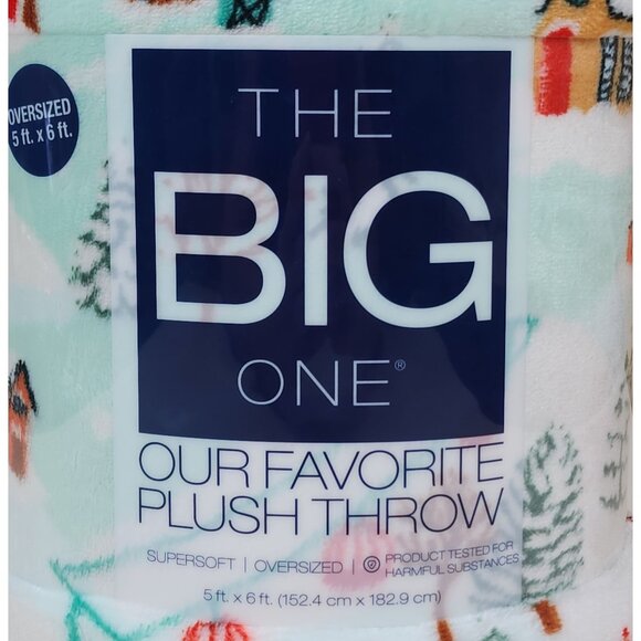 The Big One Oversized Plush Throw Blanket 5ft X 6ft Ski Village Green - Picture 2 of 10